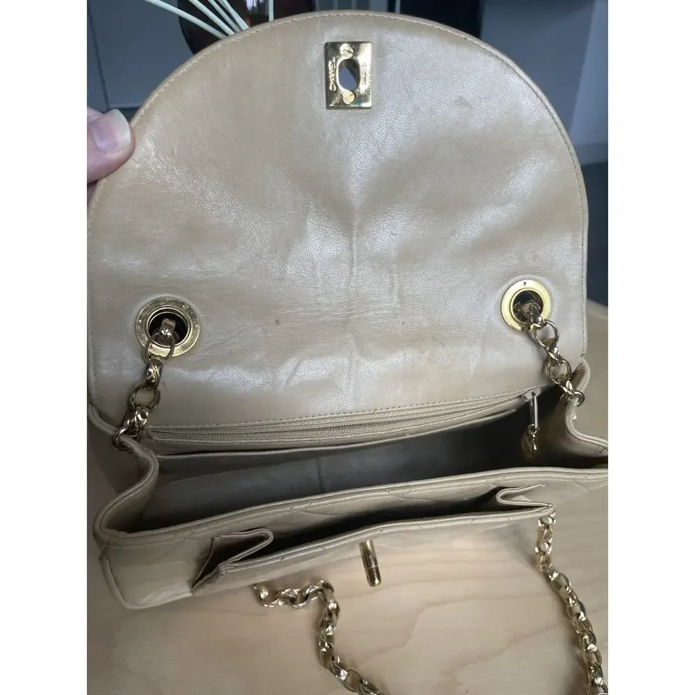 Chanel Beige Round Flap Bag Shoulder Bag Leather Gold Small Classic CC Diana